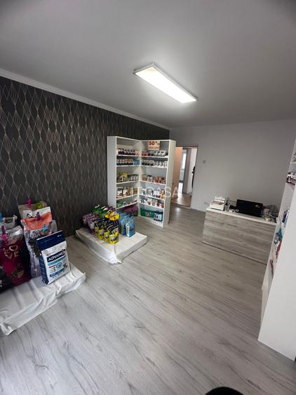 Spatiu comercial, 3 camere, decomandat,  zona Alexandru cel Bun - 2