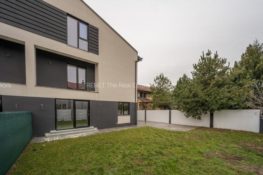 Casa se preda finisata - 4 bai - 3 dormitoare - curte - parcare -  metrou Păcii - 17