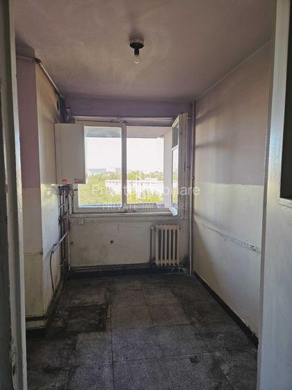 Apartament cu 2 Camere Et.6/10,  De vanzare, Str Libertatii - 6