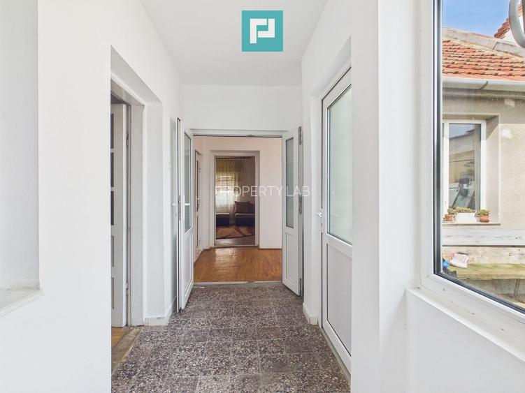 2 case separate + curte 1400 mp – Zona Dâmbovița - 11