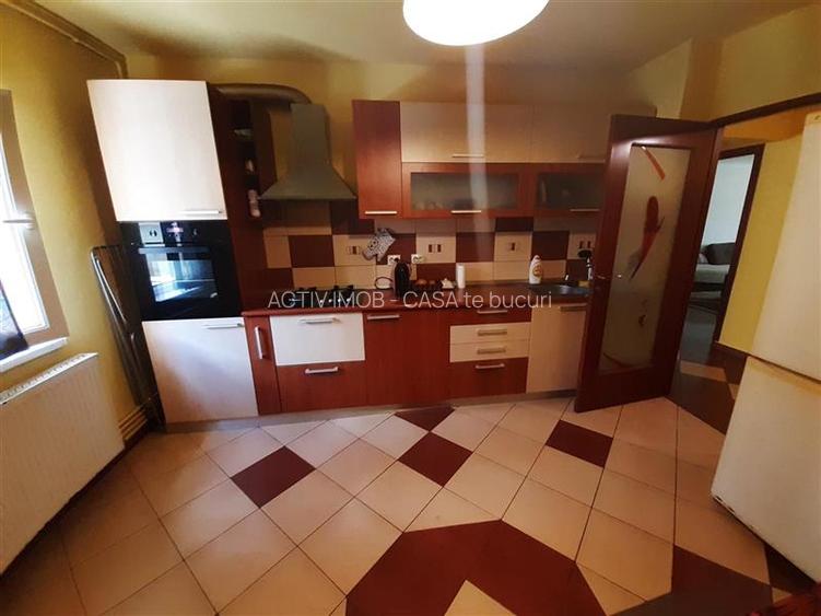 Resita, 2 Cam. Dec., Mobilat+Utilat, Parter Inalt, Micro 4 - 16