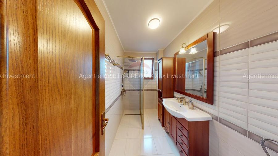 Casă / Vilă de Lux cu 5 camere de vânzare - 21