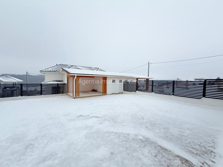 Casa noua cu etaj toate utilitatile la Lebada - 2