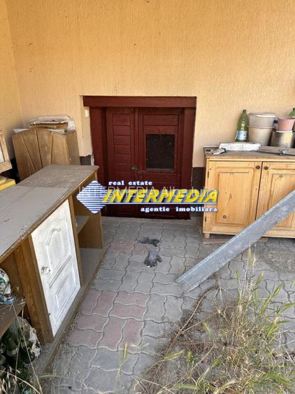 Casa vanzare cu 4 camere finisata teren aferent 2500 mp la 10 km de Alba Iulia - 2