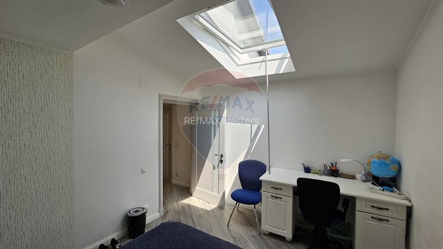 Casă / Vilă cu 7 camere si teren 1000 mp în zona Centrala-Suceava - 38