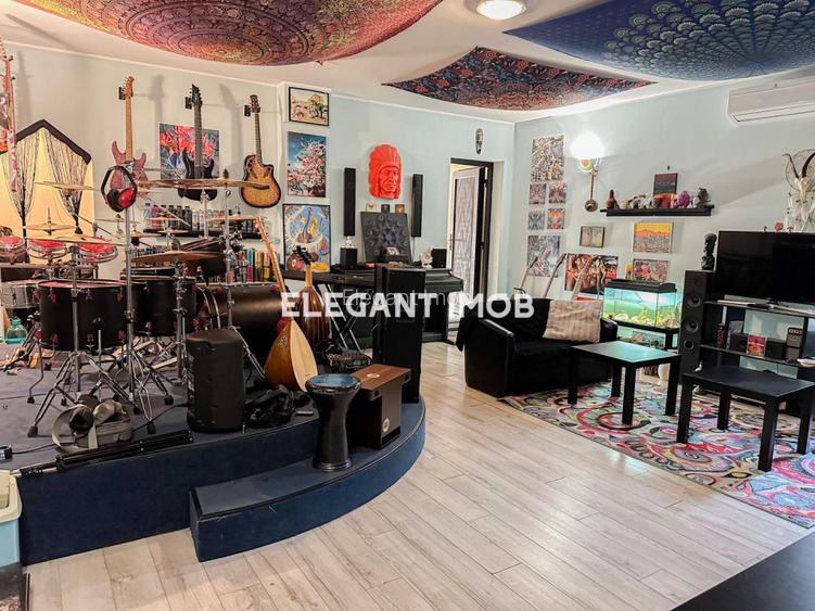 Vila superba cu piscina in Paradisul Verde - 11