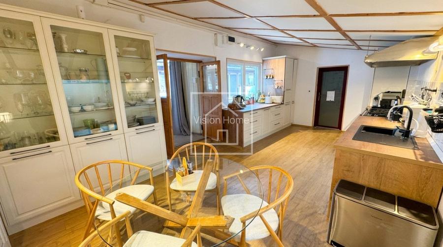 Vila exclusivista cu piscina interioara si 4362 mp curte in Sibiel - 13