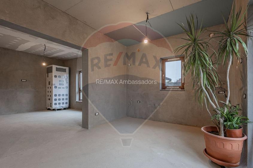 Casă / Vilă cu 3 camere de vânzare - 15