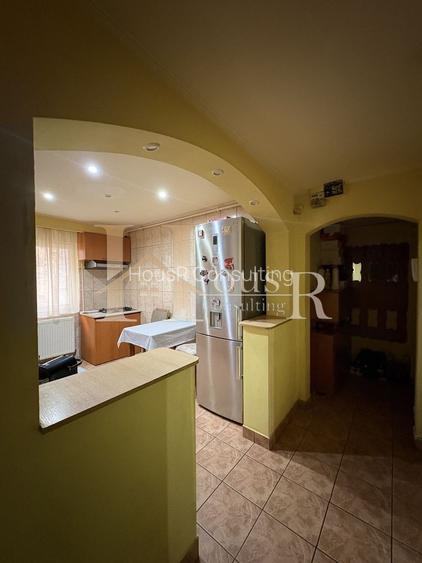 Decomandat. la etajul 2, intr-un bloc izolat termic. Centrala proprie ! - 6