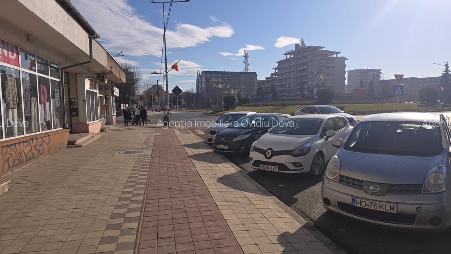 Inchiriez spatiu comercial in Deva, zona ultracentrala (Lido, Casa de Pensii), s - 4