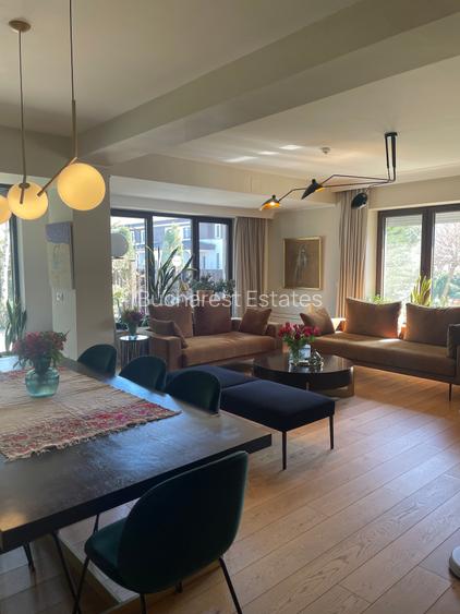 Oxford Gardens beautiful 5 bedrooms semi-furnished villa - 3