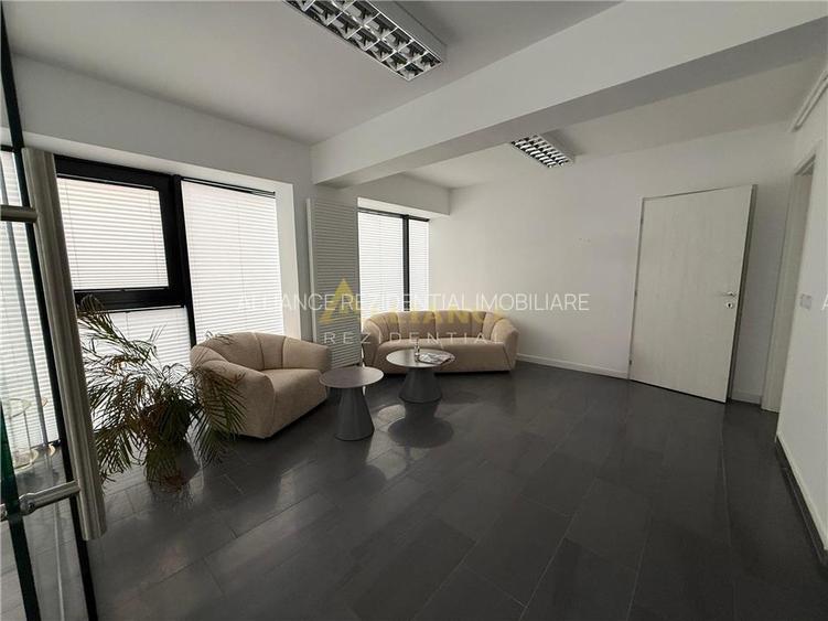 Spatiu comercial, birou la Metrou Dimitrie Leonida - sos Berceni - 10