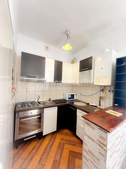 Studio de închiriat în Cartierul Șchei cu vedere spre Tâmpa - 4