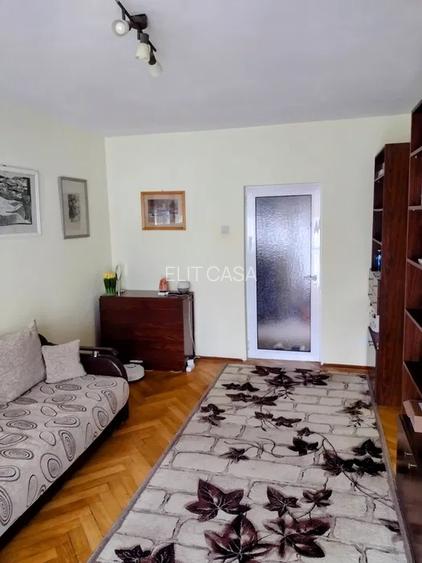 Apartament cu 2 camere decomandat, etajul 2/4, zona Tatarasi - 4