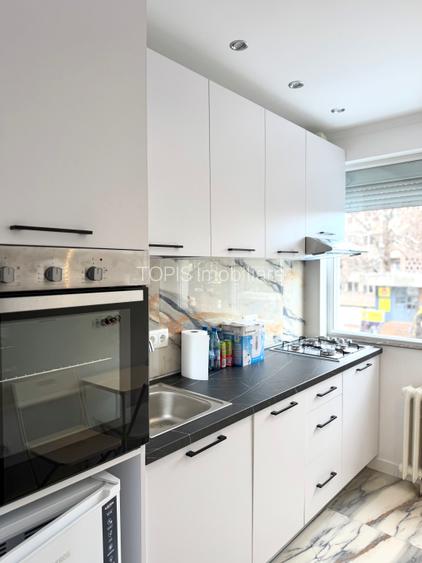 Dristor / Prima inchiriere / Totul Nou / Metrou Distor 1 min - 14