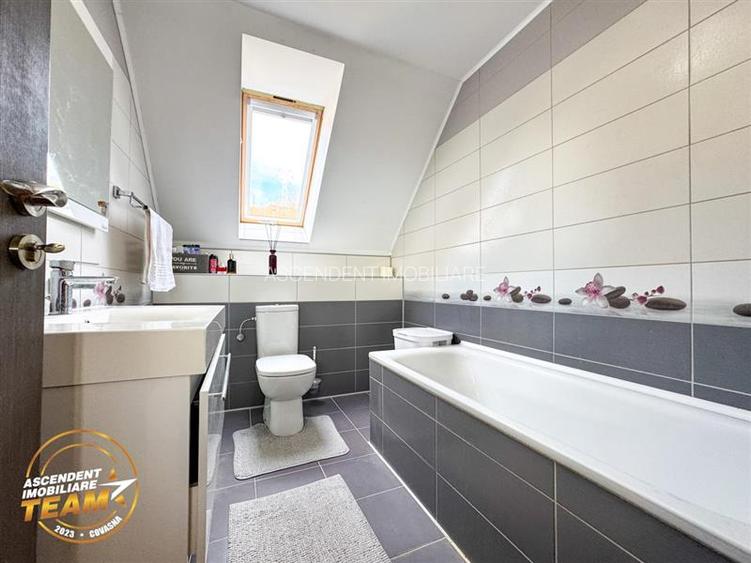 FILM& 3D! Resedinta de exceptie:eleganta spatiu,confort,Evergreen,Sfantu Gheorgh - 5