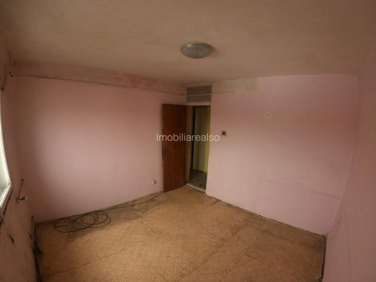 Oportunitate de Investitie: Apartament cu Doua Camere decomandat - 8