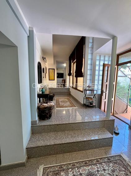 Casă cu Demisol + Parter și Spațiu Comercial Ultracentral-Tomis Mall 414000  eur - 3