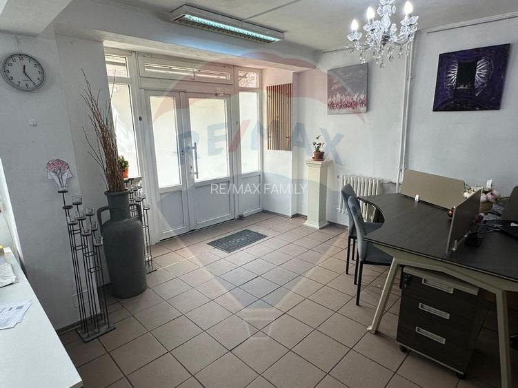 Spațiu de birouri de vânzare Bulevardul Ștefan cel Mare/ Rogerius - 5