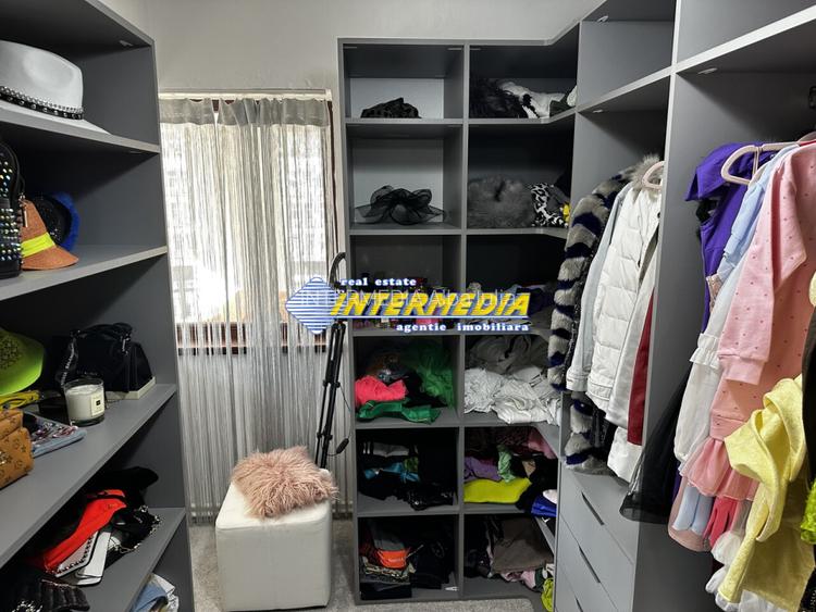 Apartament cu 3 camere decomandat de vanzare ultracentral  mobilat - 13