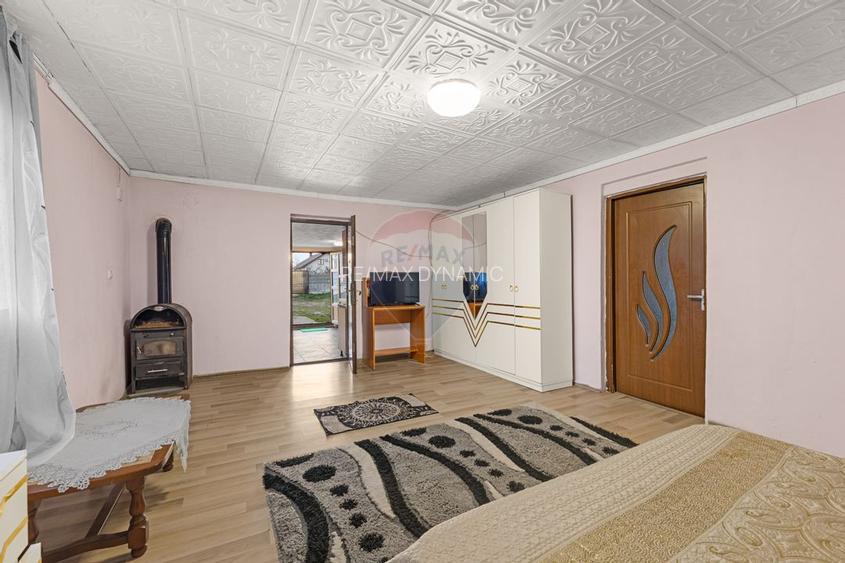 Casă cu 4 camere + anexa și teren 2056mp de vânzare Iratoșu - 3