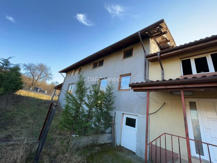 Casa cu teren 2000mp / Alunu - Valcea - 3