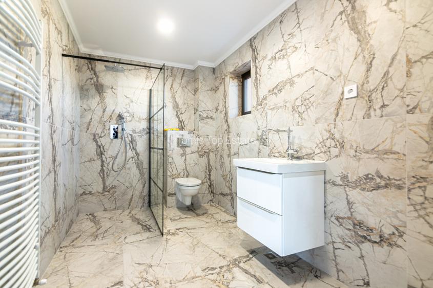 Casa moderna P+1  cu vedere la lac , Corbu - 5