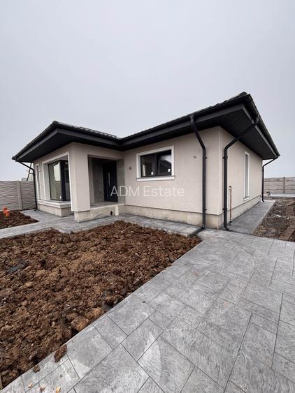 Casa individuala - parter - 3 camere | Teren 375 mp - 2