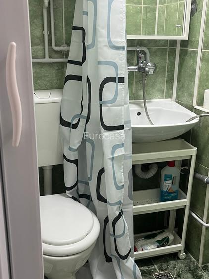 Garsoniera vis-a-vis de Abator, cu vedere spre parc - 8