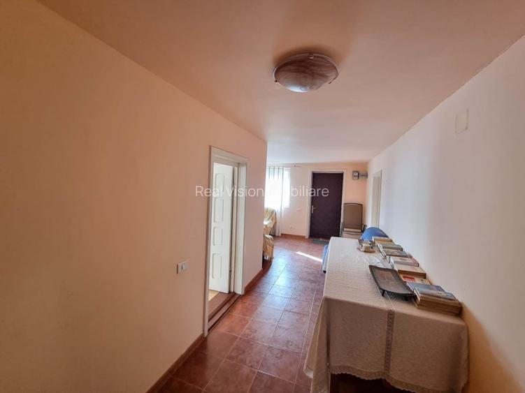 Valenii de Munte |Carbunesti | Casa cu 3 camere | Zona superba| - 9