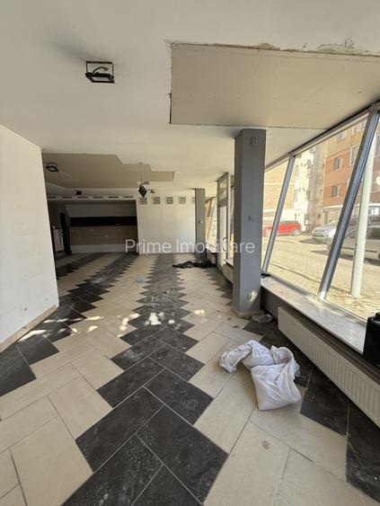 SPAȚIU COMERCIAL DE ÎNCHIRIAT 135 MP - ALBA IULIA - ZONA CETATE - 2