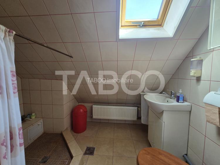 Casa individuala de vanzare 387mpu curte 624mp Sura Mica Sibiu - 12