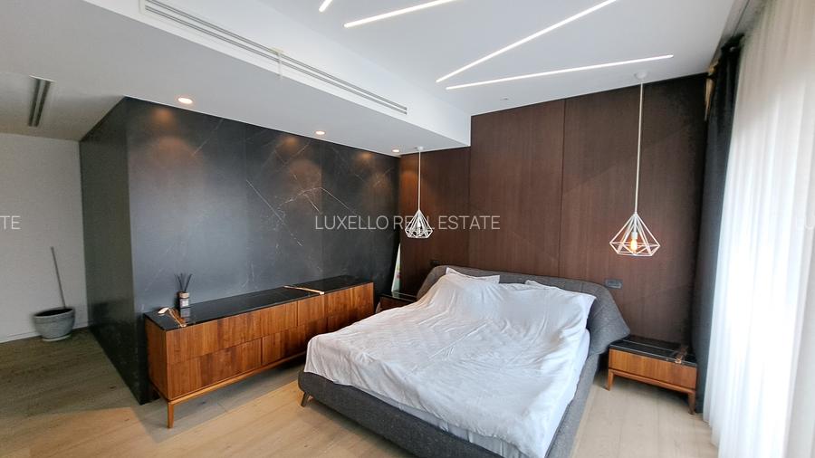 APARTAMENT 8 CAMERE CU SCARA INTERIOARA TIP LOFT -ULTRA LUX - 38