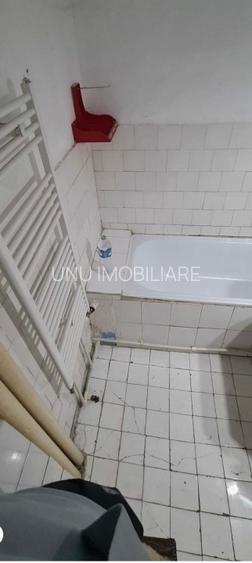 Etaj 2 - Dacia - Piata - 3 camere decomandat - liber - 3