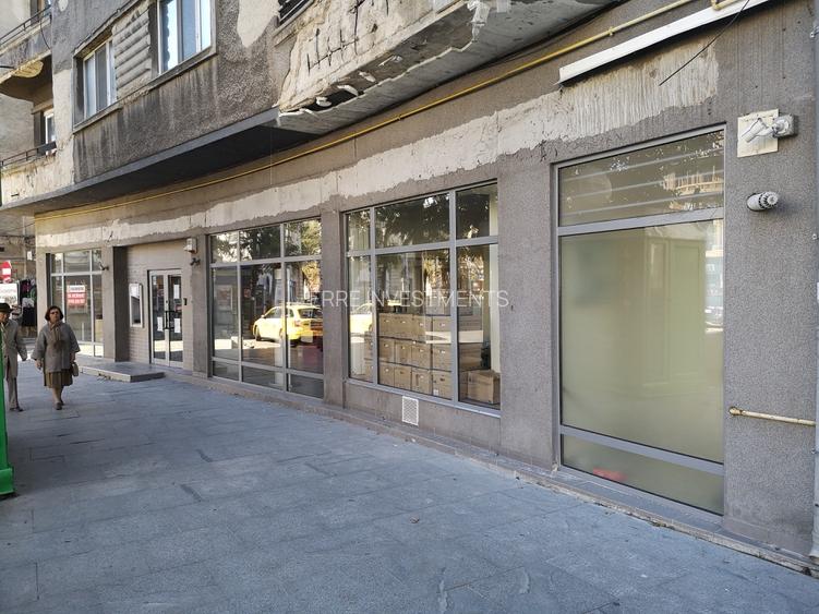 Spatiu cu expunere foarte buna in statia STB - 4