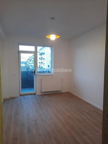 Apartament la parter cu destinație comercială , 51,9 mp, zona Terra - 5