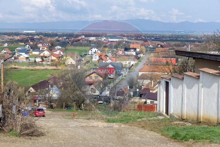 Teren intravilan cu vedere panoramică, utilități si poziție excelentă! - 9