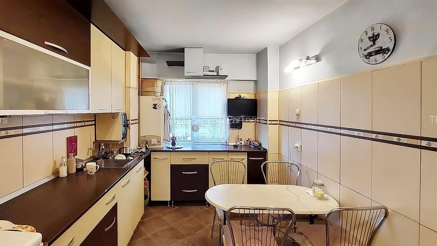 Proximitate imediata fata de mijloacele de transport in comun - 5