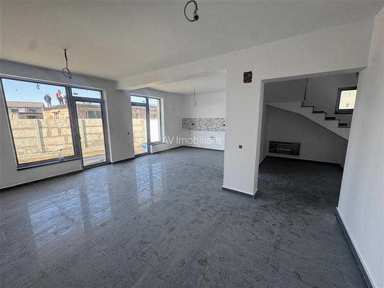 COMISION 0% VILA BRAGADIRU - DORMITOR PARTER TEREN - LA CHEIE 340 MP - 4