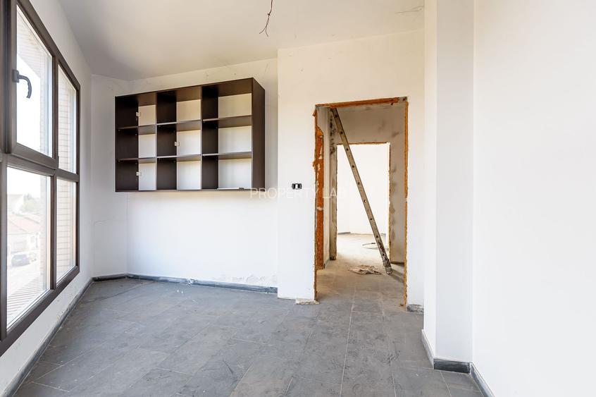 Clădire comercială în zona Grădiște. - 42