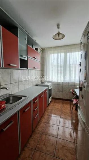 Vanzare Apartament 2 Camere Semidecomandat Bd.Alexandru Obregia - 3