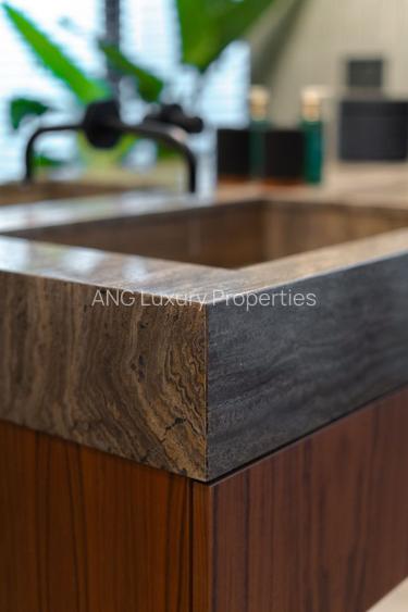 Vila Care Iti Aduce Acasa Visul Cu O Piscina Suspendata - 38