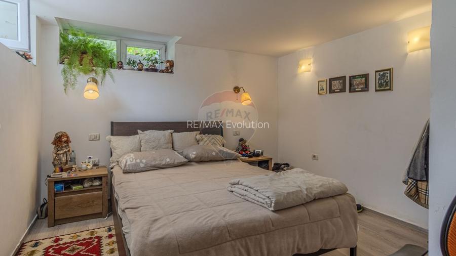 Vilă turistică de vânzare la 5 minute de CASTELUL BRAN | COMISION 0% - 6