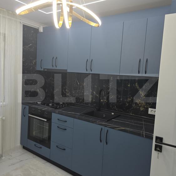 Apartament 3 camere, 62 mp, zona Shopping City
