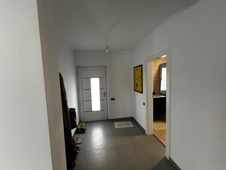 Casa individuala de vanzare,4 camere, Chinteni
