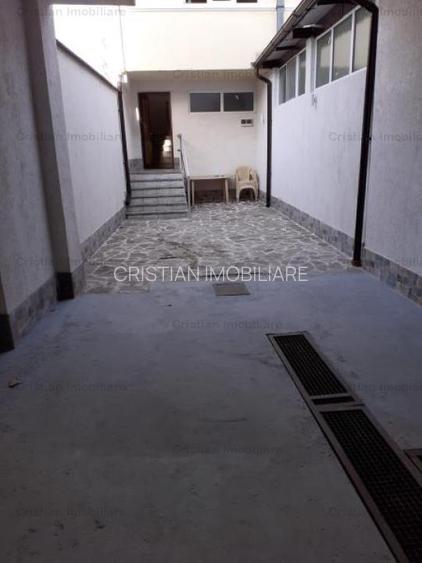 1100mp util IMENSA VILA P+1+M+ 2 spatii comerciale, zona Centrala - 28