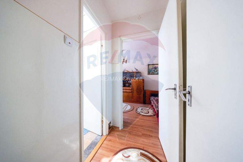 Apartament cu potențial real în inima zonei Zizinului – Brașov - 12