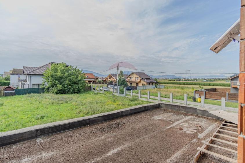 Comision 0% - Casa la rosu cu teren de 1000mp - Harman - 10