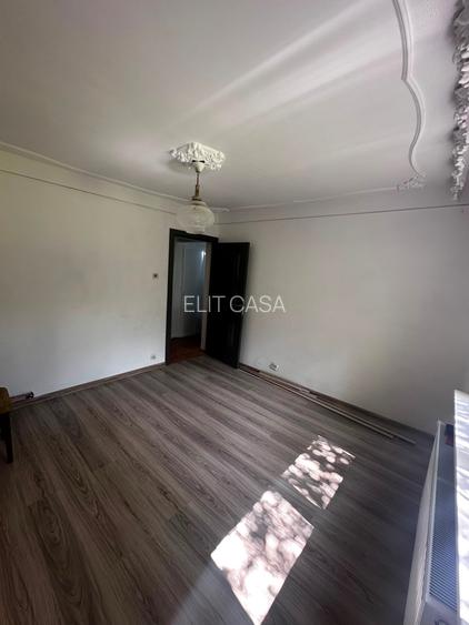 Apartament cu 2 camere decomandat, zona Nicolina-Belvedere - 4