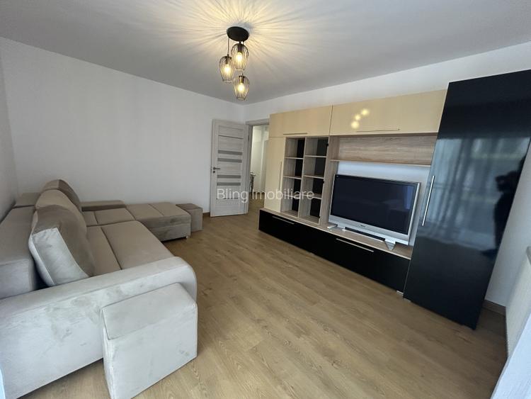 Apartament 2 camere decomandat , 56 mp , zona Porii ,  - 5